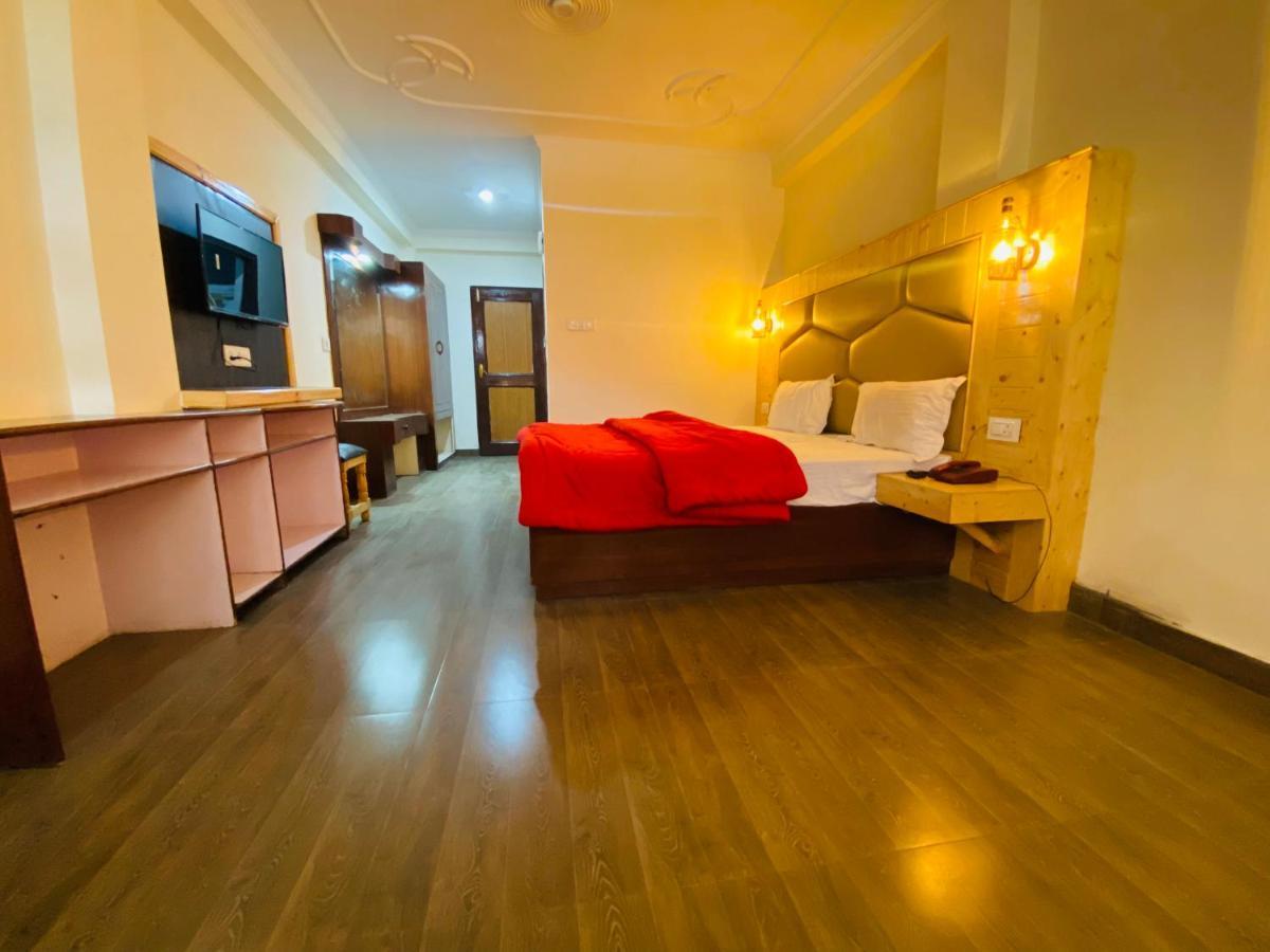 Hotel Hawa Mahal Manāli Exterior foto